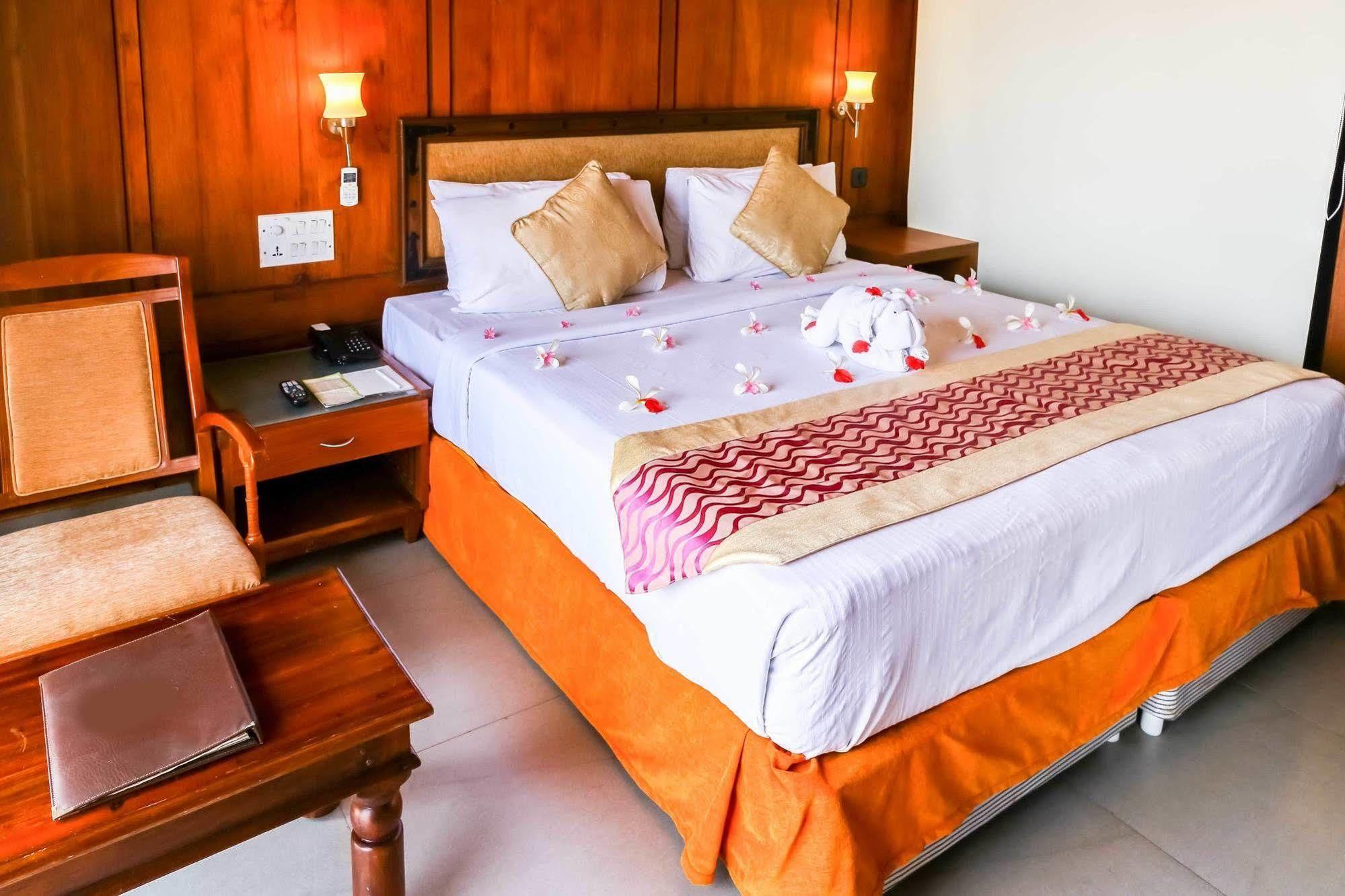 Poovar Island Resort Kültér fotó